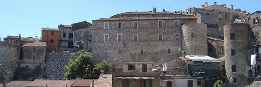 palazzo crescenzio mentana roma