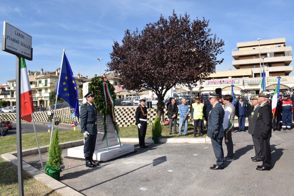 largo fiamme gialle fonte nuova