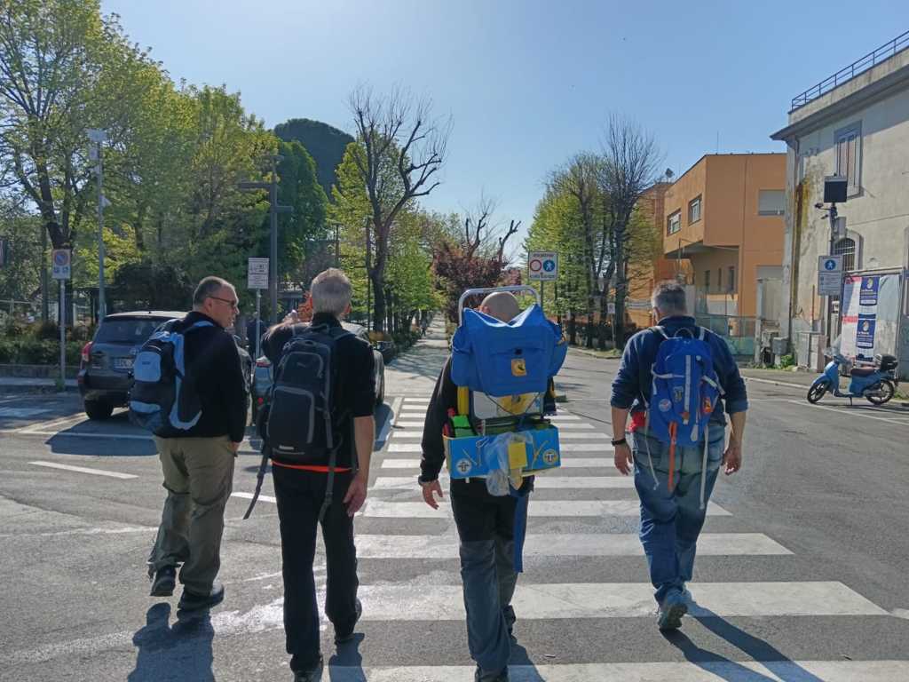 Intervento di marcatura e manutenzione Via di Francesco nel Lazio - Rete Associativa - volontari a Monterotondo (Passeggiata)