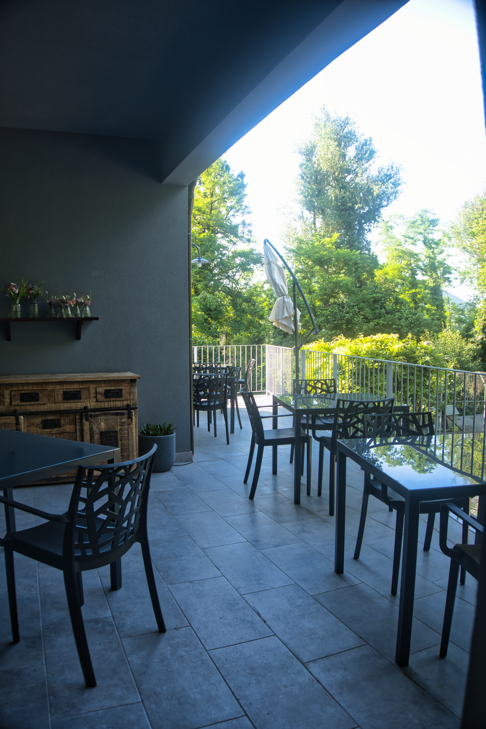 spazio esterno de La Casa sul Ponte a Travo con accesso privato alla spiaggia vicino Milano