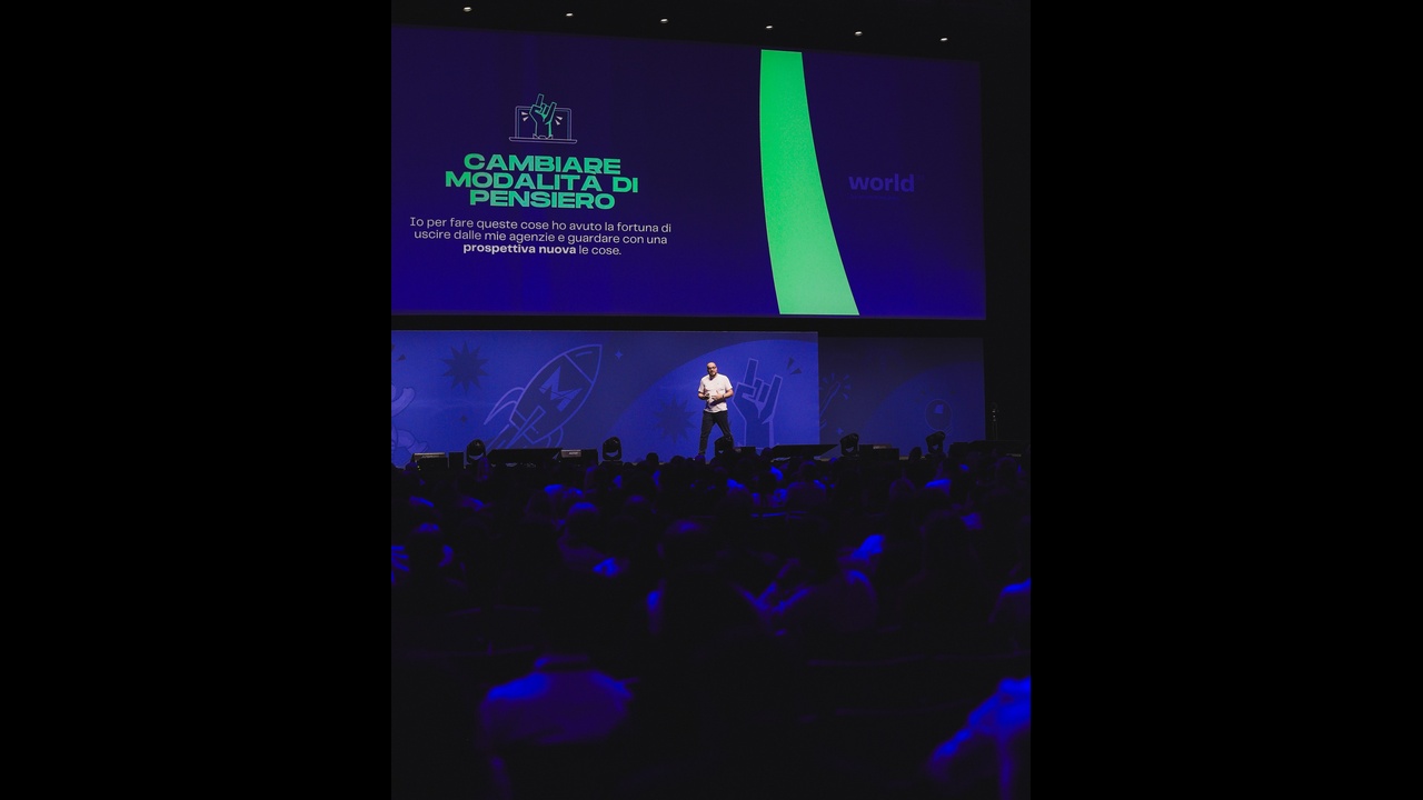 Daniele Scatassi torna al Marketers World: “Dal citofono al MacBook, così il digitale ha cambiato il mestiere dell’agente immobiliare”