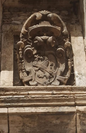 Mentana-Palazzo-Borghese-particolare-dello-stemma-Peretti-XVII-sec