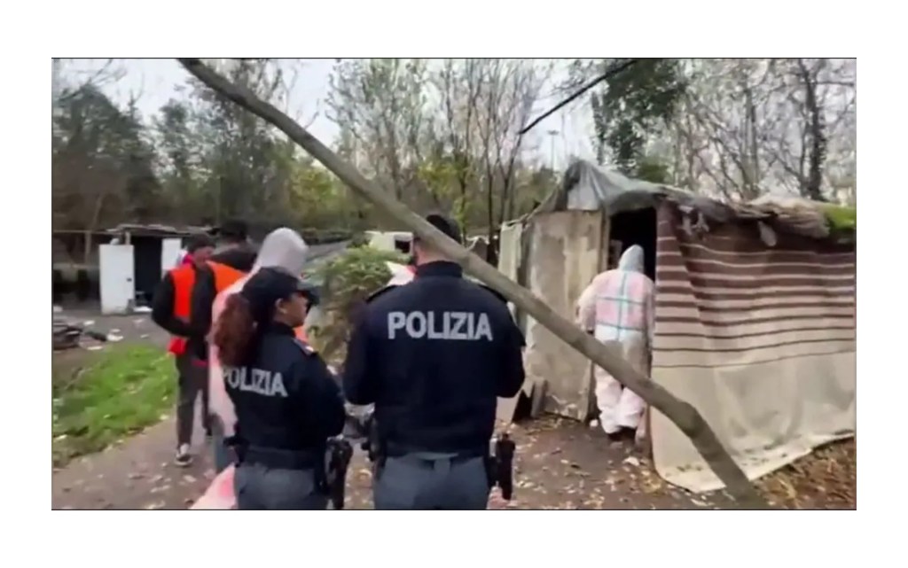 Roma, Parco Aniene: smantellati due campi abusivi