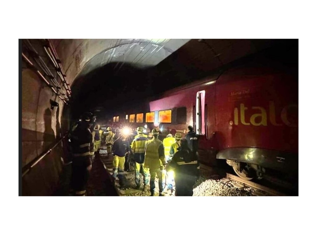 Treno Italo bloccato a Orte, soccorsi 460 passeggeri