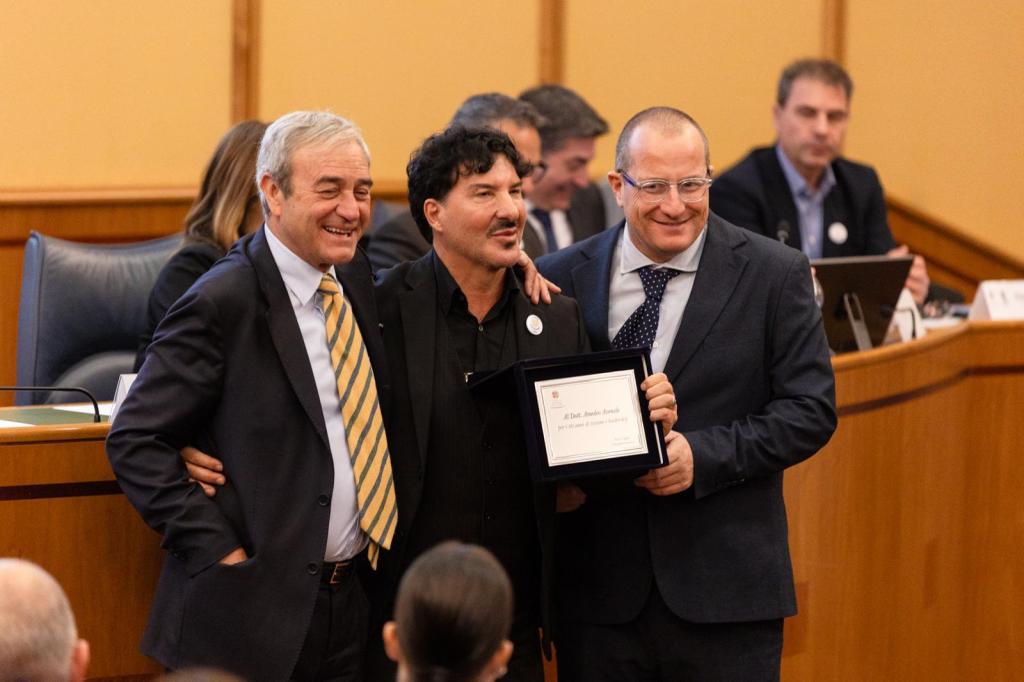 Quarant’anni di impegno: il Consiglio regionale celebra Amedeo Avenale