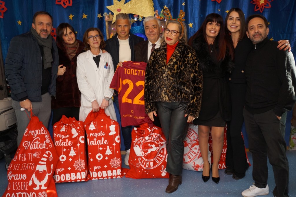 Roma: il Divina Club sostiene il Bambino Gesù a Natale