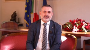 Alessandro Palombi, sindaco di Palombara Sabina: passione e responsabilità per il territorio