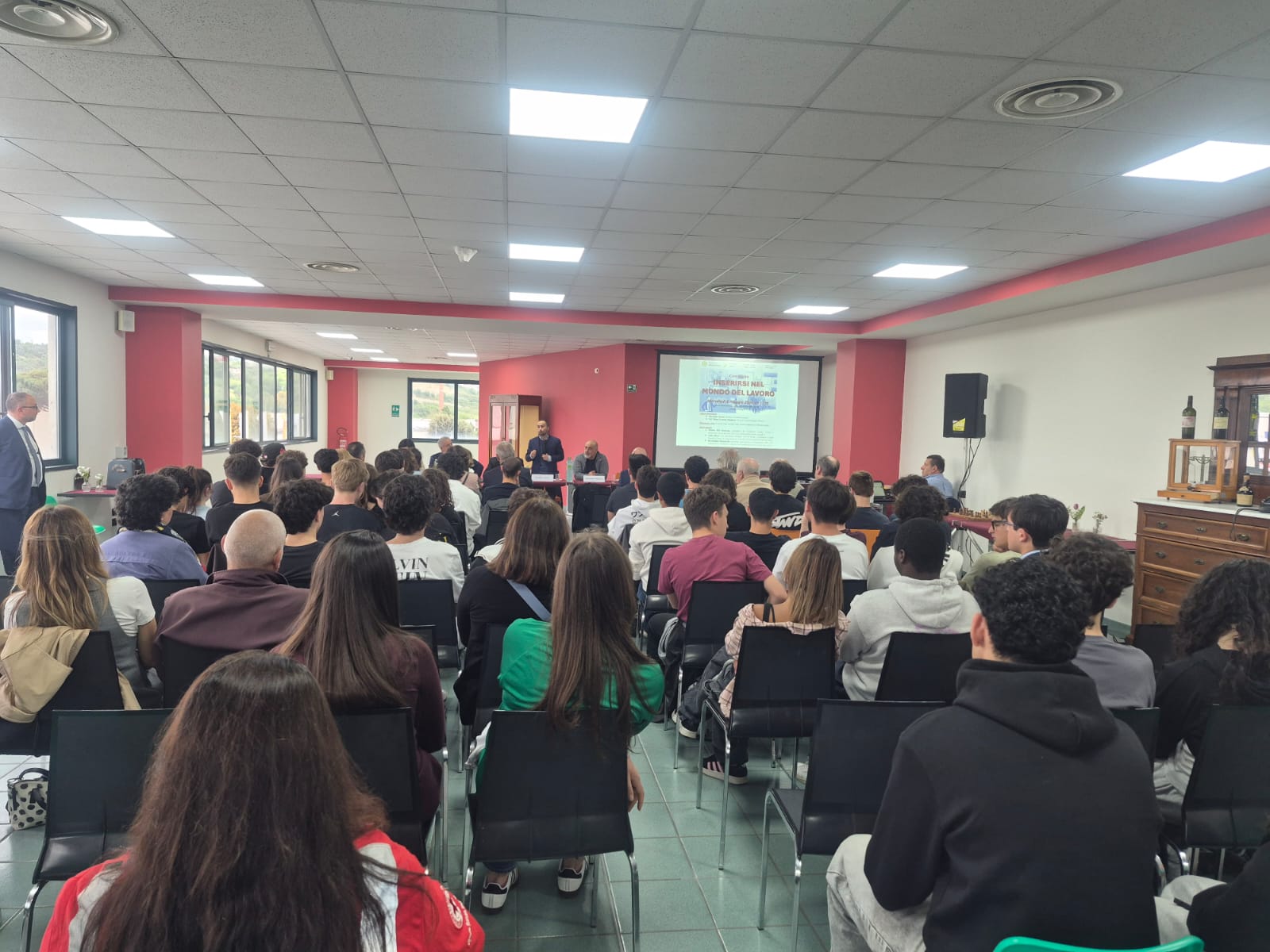 Giovani e lavoro: studenti e imprese a confronto