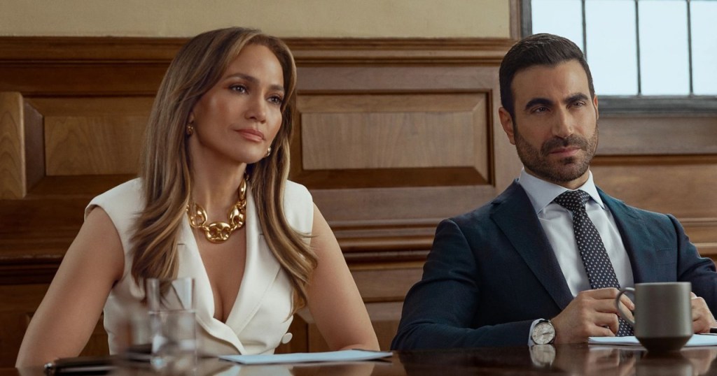 Office Romance con Jennifer Lopez: una commedia romantica leggera su Netflix